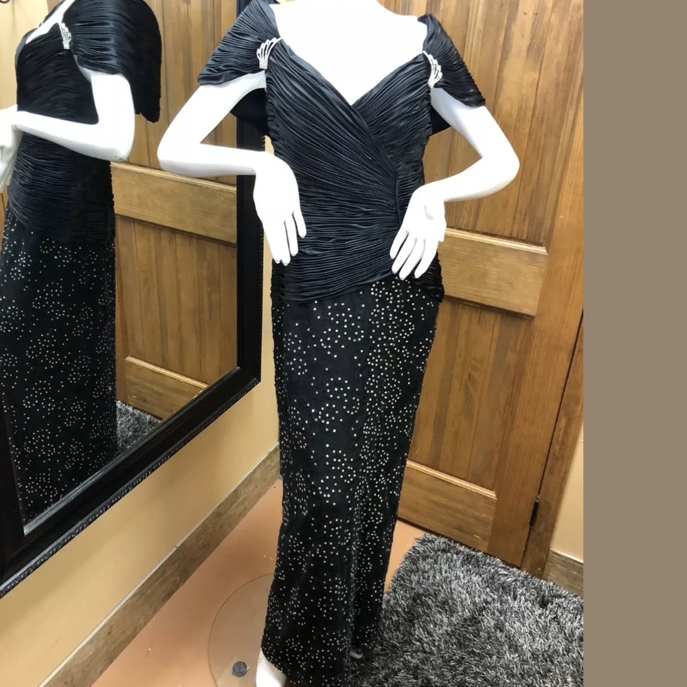 Rose Taft Black Gown Crystal Embellished sz 6